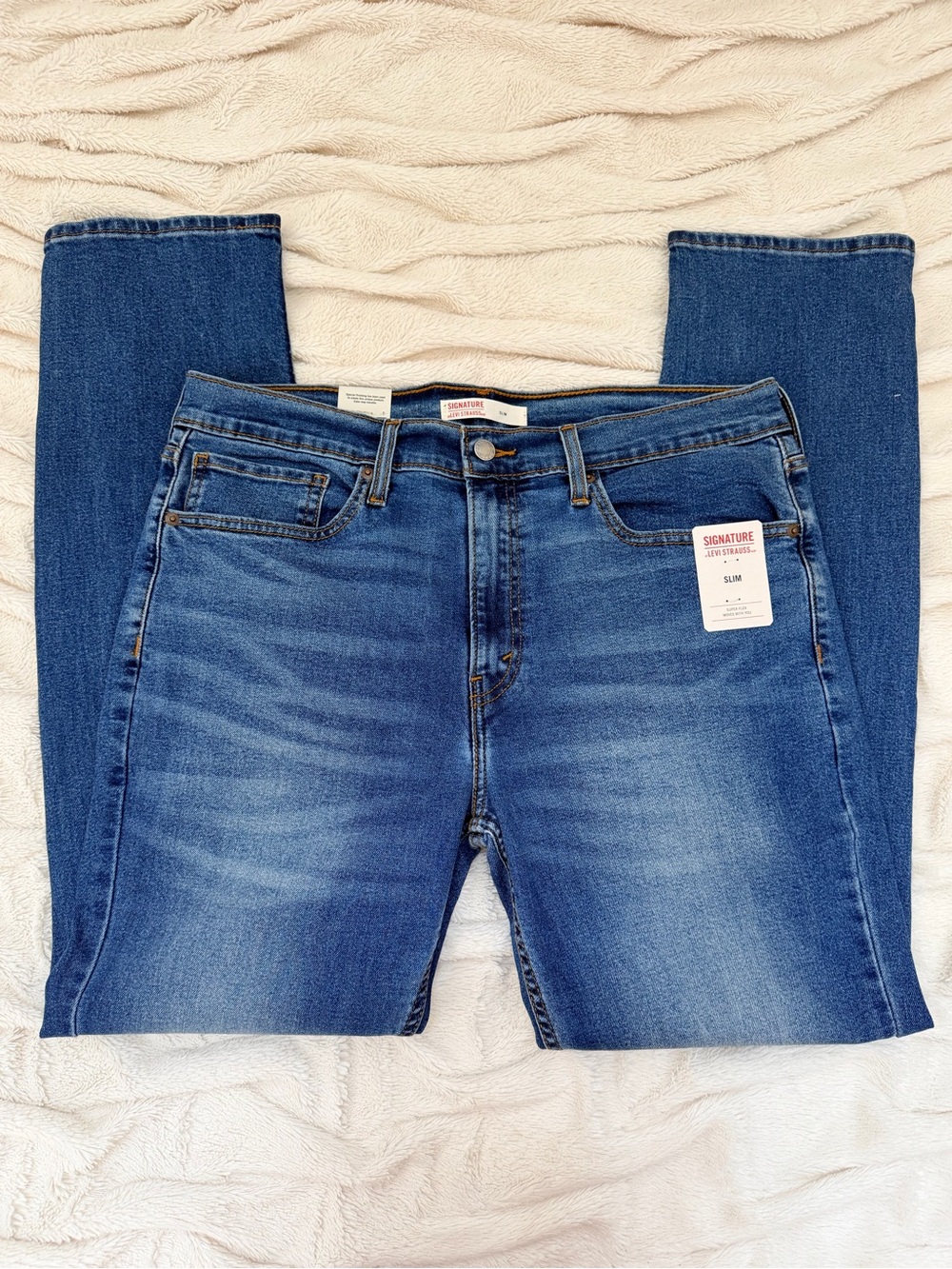 NWT Signature by Levi Strauss slim-fit blue denim jeans men’s 36x32